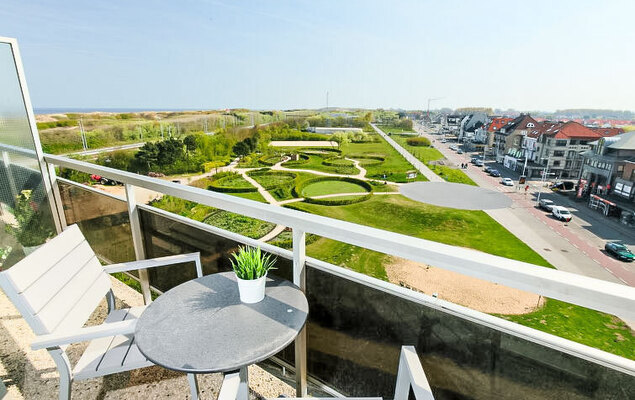 Studio 604 - Photo 1